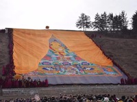 “世界藏学府”甘肃拉卜楞寺举行晒佛节(组图)