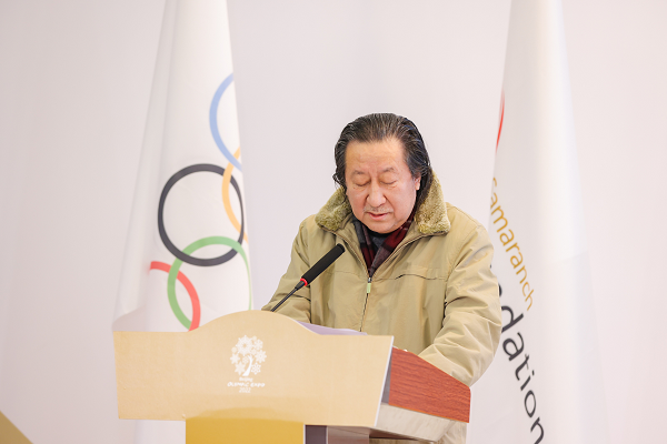 活动现场活动现场,于再清,宋鲁增,杨晓阳,许海峰,张虹,侯琨等共同为