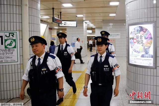日本g7峰会召开在即东京警察加强地铁巡逻组图