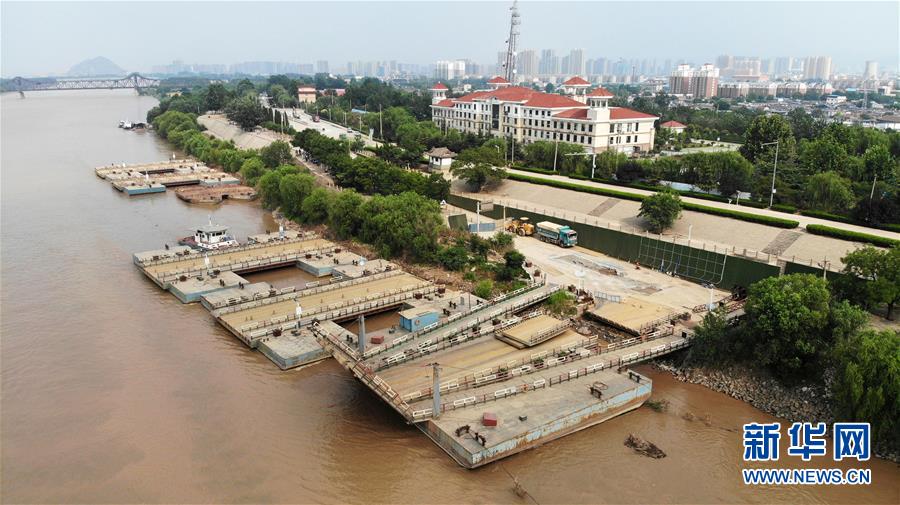 濟南黃河濼口浮橋為洪水“讓路”