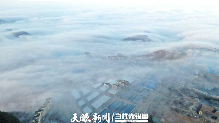 贵州安龙：云海涌动美不胜收