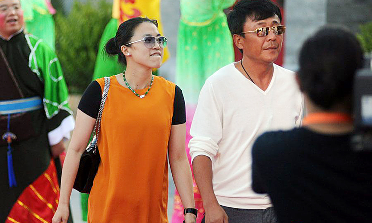 王楠富豪老公"朋友圈"惊人 曾买整条街宠妻