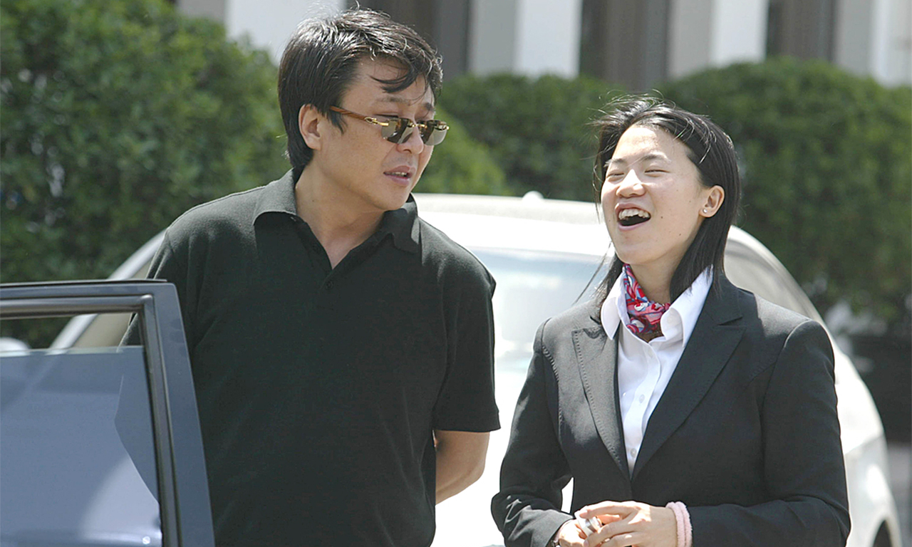 王楠富豪老公"朋友圈"惊人 曾买整条街宠妻