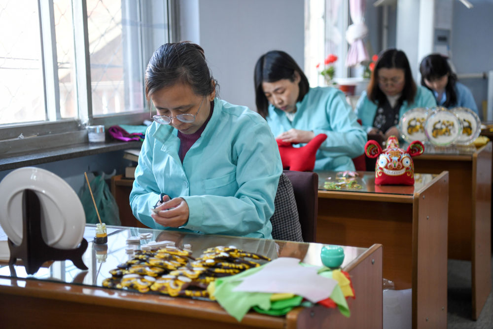 河北丰宁：“虎虎生威”迎新春