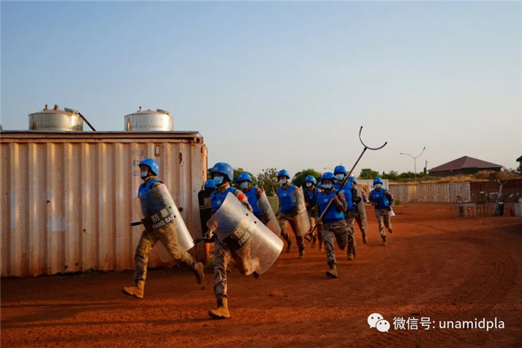 Tawagar inijiniya ta rundunar sojin kasar Sin wadda ke tabbatar da zaman lafiya a yankin Wau na kasar Sudan ta kudu ta shirya wani horon dakile hadarin da zai auku ba zato_fororder_2