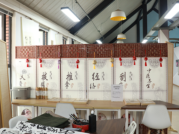 新春走基层｜成都老旧小区改造 走出城市有机更新的“枣子巷”模式_fororder_社区党群服务中心内景-摄影-王丽