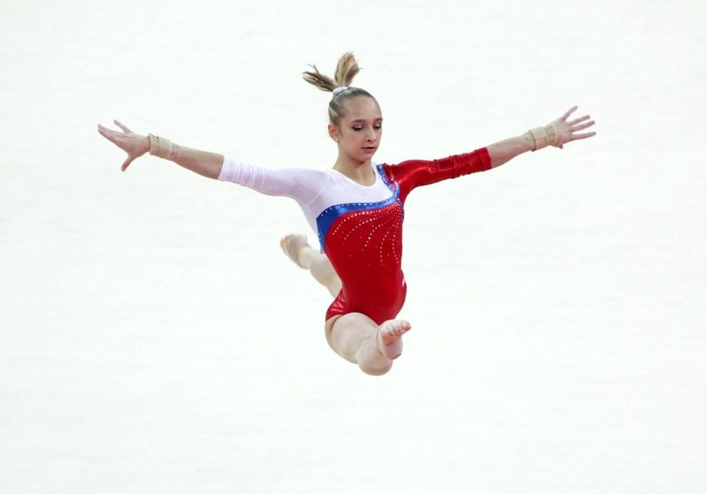 步程菲后尘？又一体操女神发福身材走样