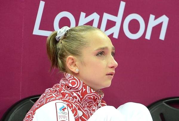 步程菲后尘？又一体操女神发福身材走样