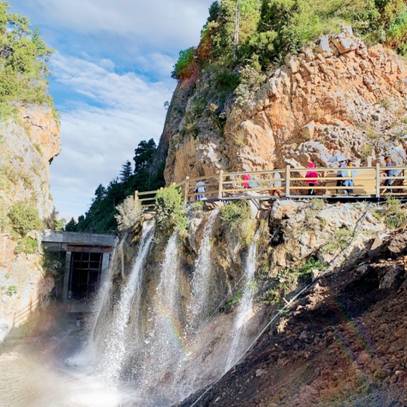 高原温泉极致体验，若尔盖“河它·花湖温泉谷”盛大开业