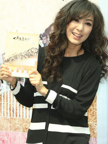 60岁米雪似少女 昔日绝色美女最美照