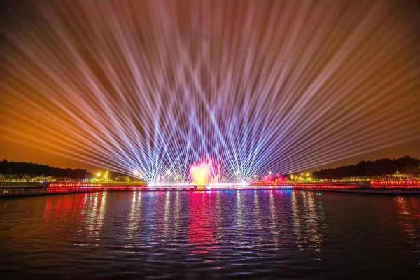 4萬人圍觀瀋陽渾南超美音樂噴泉