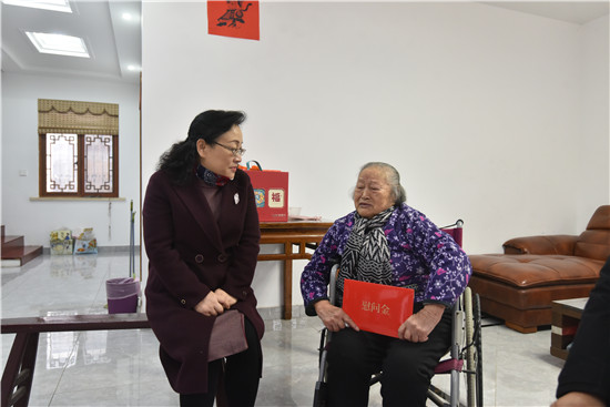 苏州相城区领导赴相城度假区阳澄湖镇开展节前走访慰问
