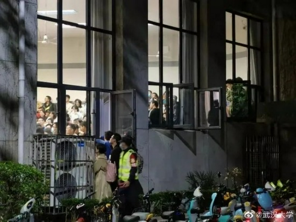 武大“恋爱课”主讲人喻丰教授入驻西瓜视频 ：想破除大众对心理学的误解