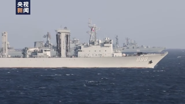 海军乌鲁木齐舰、太湖舰圆满完成中俄反海盗联合演习