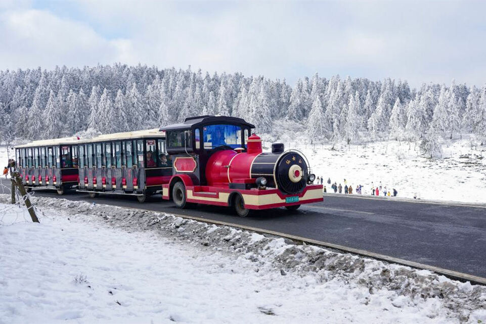 【城市远洋带图】冰天雪地迎新年 重庆武隆景区推出特色文旅“大餐”