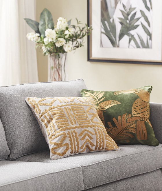 Harbor House靠垫是时髦优解，换风格，不费力