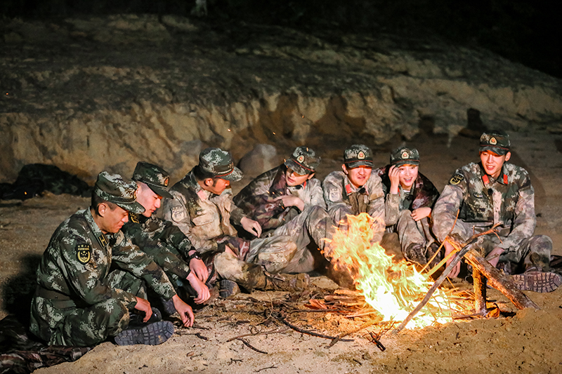 《奇兵神犬》沙溢花式藏匿 野外训练谁将被票选淘汰