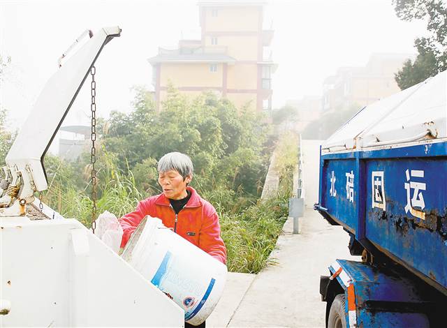 【能源环保　图文摘要】重庆北碚“三全管理”让乡村变了样