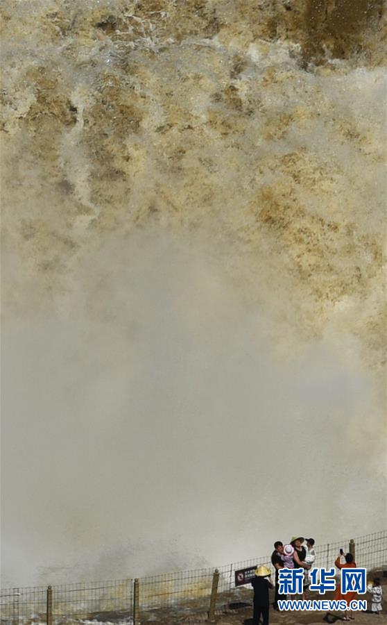 黄河壶口瀑布迎来汛期