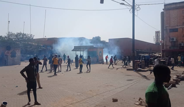ECOWAS ta dakatar da Burkina Faso daga zama mambarta_fororder_f3d3572c11dfa9ece4244522a9bb3d0a918fc176