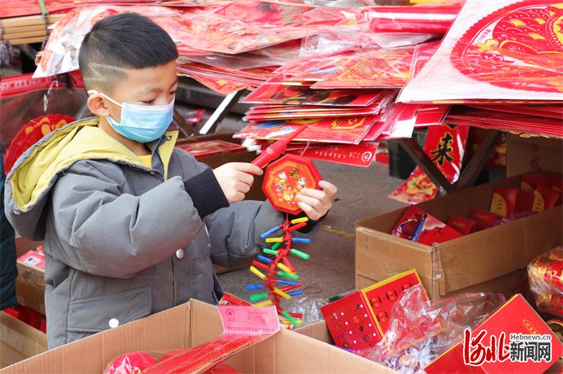 河北石家莊：買年貨 迎新年