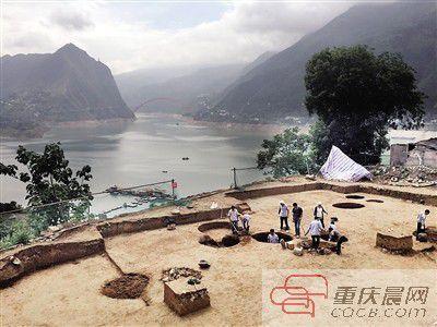重庆发掘巫山高唐观遗址 埋藏数十座古墓葬