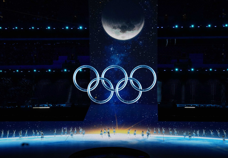 【世界看冬奥】英媒：简约却精彩的北京冬奥会开幕式展现了一个更加繁荣、强大和自信的中国