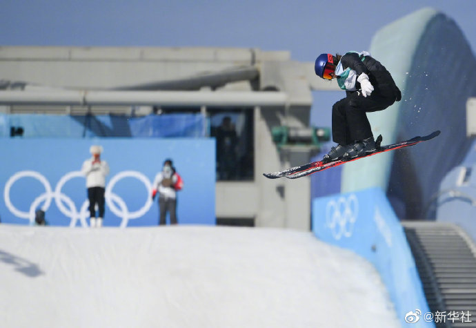 谷爱凌冬奥会首秀！成功晋级决赛！