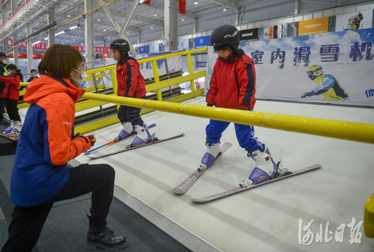 河北張家口：用心打造冰雪産業“産學研用一體化”基地