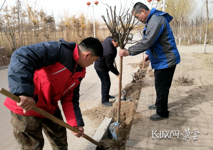 河北：防貧盯住每個人 振興帶上每一戶