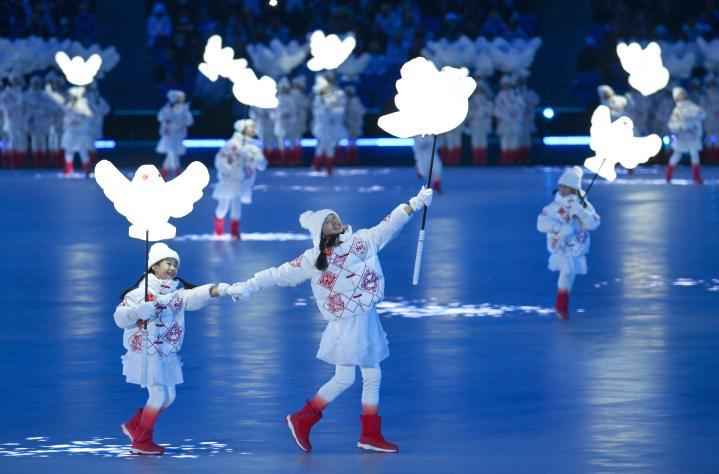 这是北京奥运会开幕式上的雪花环节