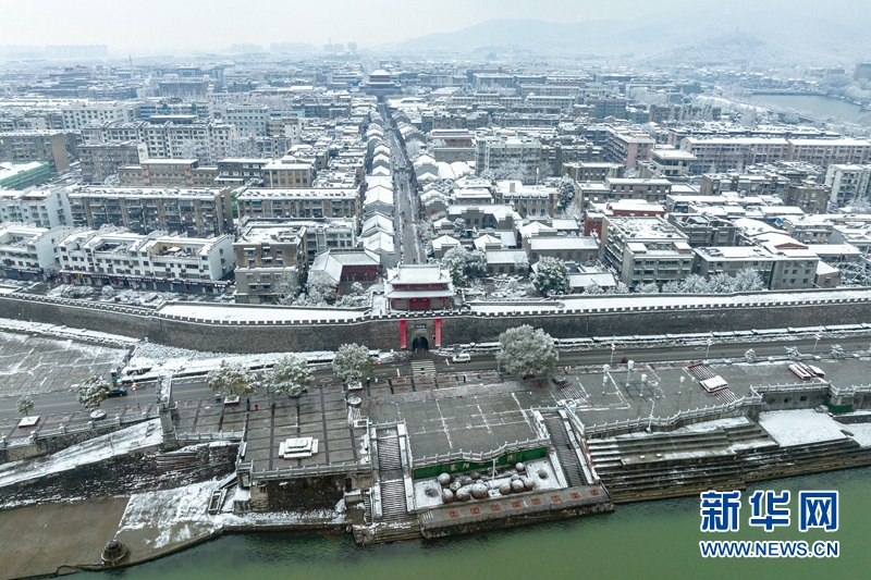 湖北襄阳：雪落古城 景色如画