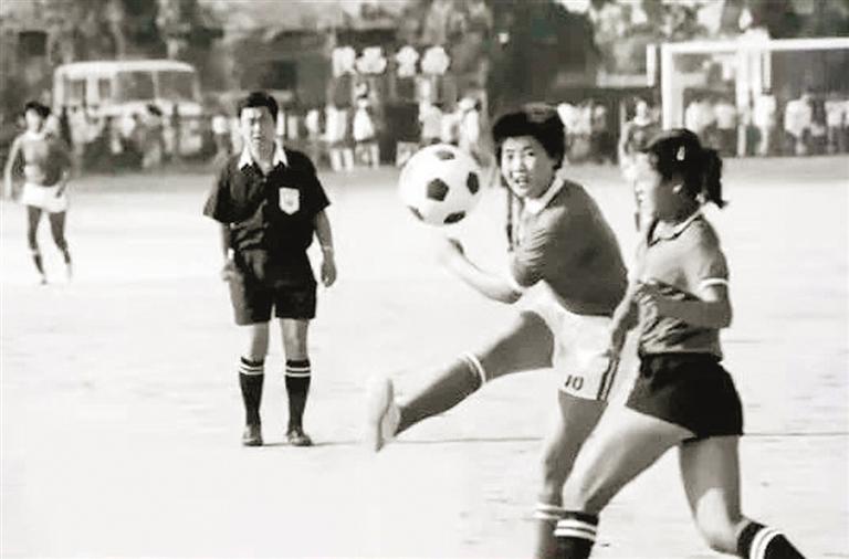 你知道吗?  中国第一支女子足球队诞生在西安