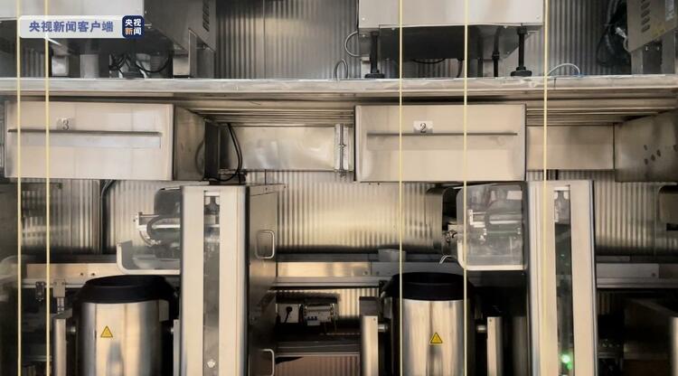 智慧冬奥丨外国记者点赞北京冬奥主媒体中心智慧食堂