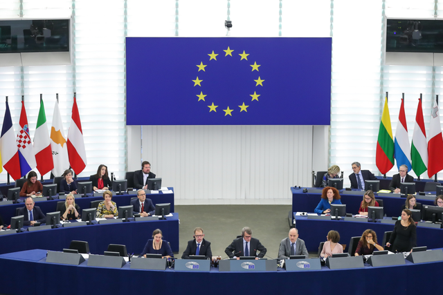 EU za ta zuba jarin sama da yuro biliyan 150 a Afrika_fororder_220211-EU Africa-Ahmad2