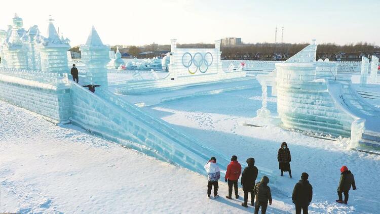 冬奥运动在北京 冰雪体验在松原_fororder_dff69229-5ef0-4846-a85c-21d17e8a041c