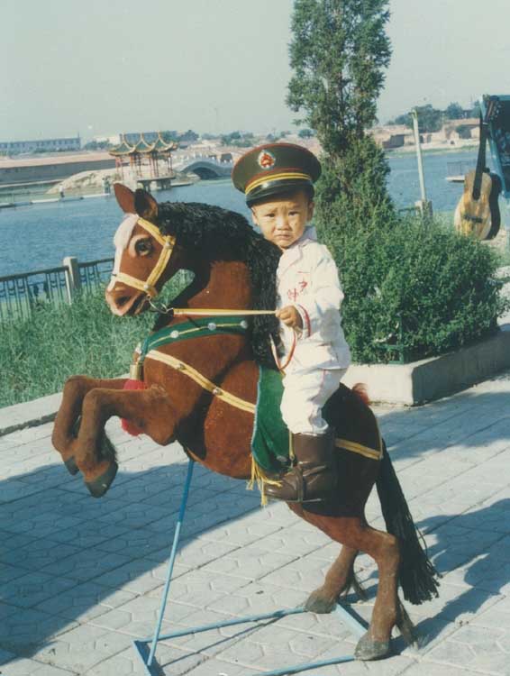 都认识吗?CBA球员儿时照片大派送 1将帝王梦