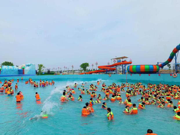 诸葛古镇夜游人气爆棚 迎暑期接待热潮