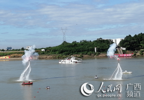 32支龙舟队竞逐2019年广西平南国际龙舟邀请赛