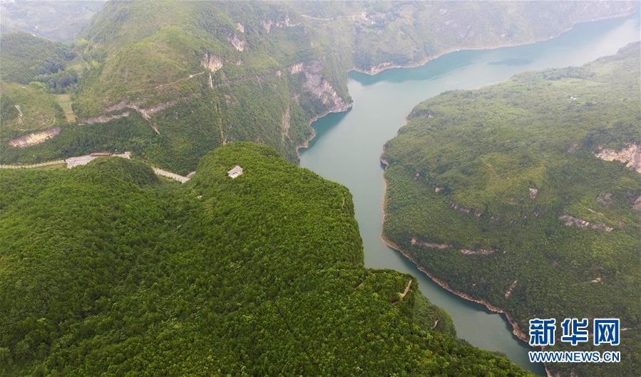 云阳龙缸：雄险俊秀醉游人