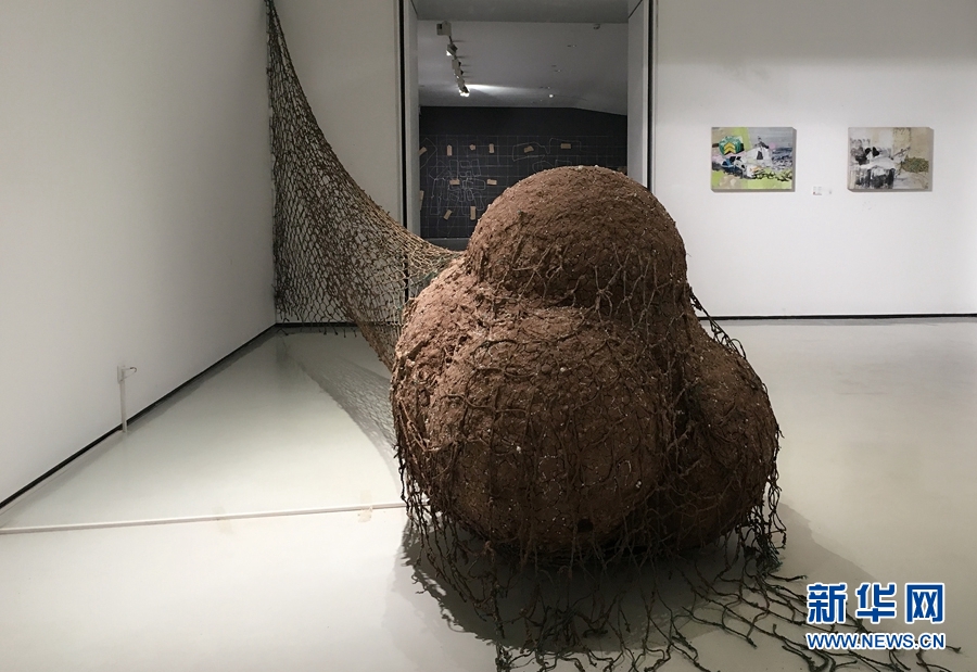 第五届重庆青年美术双年展开幕 “打破艺术与社会的围墙”