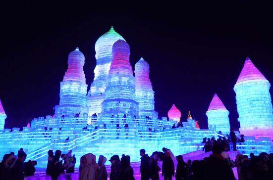 打造旅遊新地標 哈爾濱萬達冰燈大世界正式啟幕