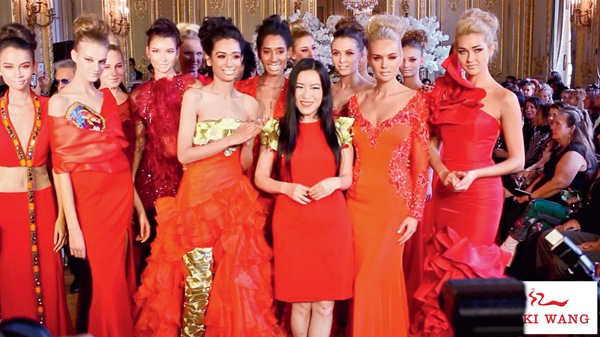 Tufafi masu launin ja na Sinawa sun samu karbuwa a Hollywood_fororder_Kiki Wang2