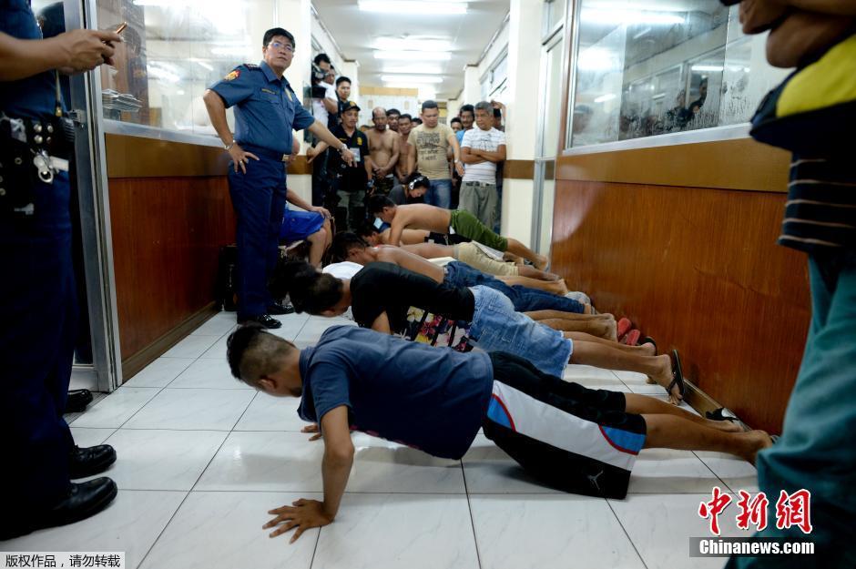 菲律宾新总统推广禁酒令 违者被罚做40个俯卧撑