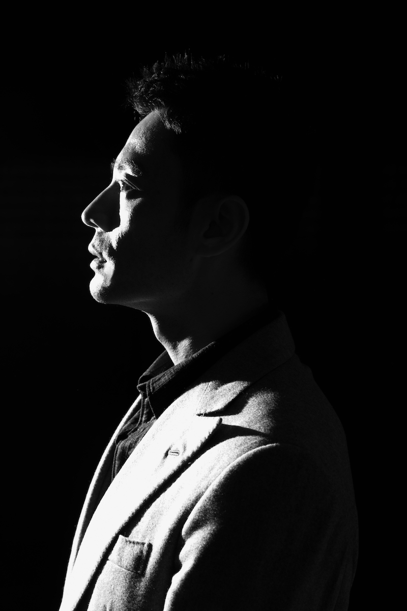 李光潔冬日寫真大片 精緻輪廓顯紳士質感