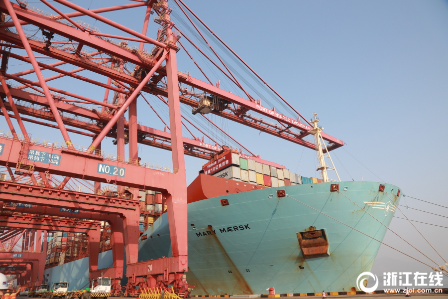 宁波舟山港成为全球首个“10亿吨”大港