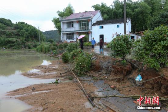 强降雨已致南方9省份160万人受灾 多地仍有大或暴雨