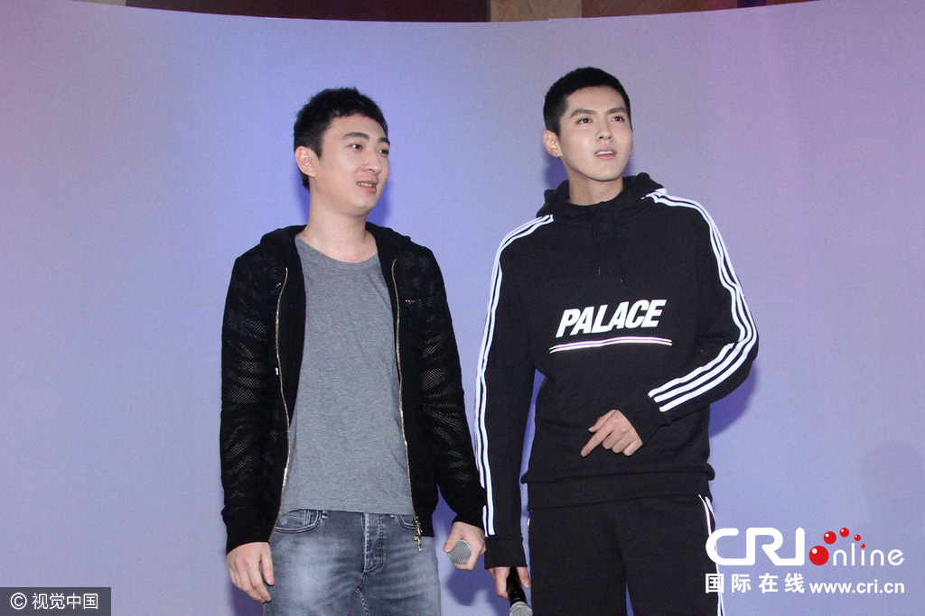 王思聪吴亦凡同台斗痞 刘芸玩跳跃颖儿转圈露腿