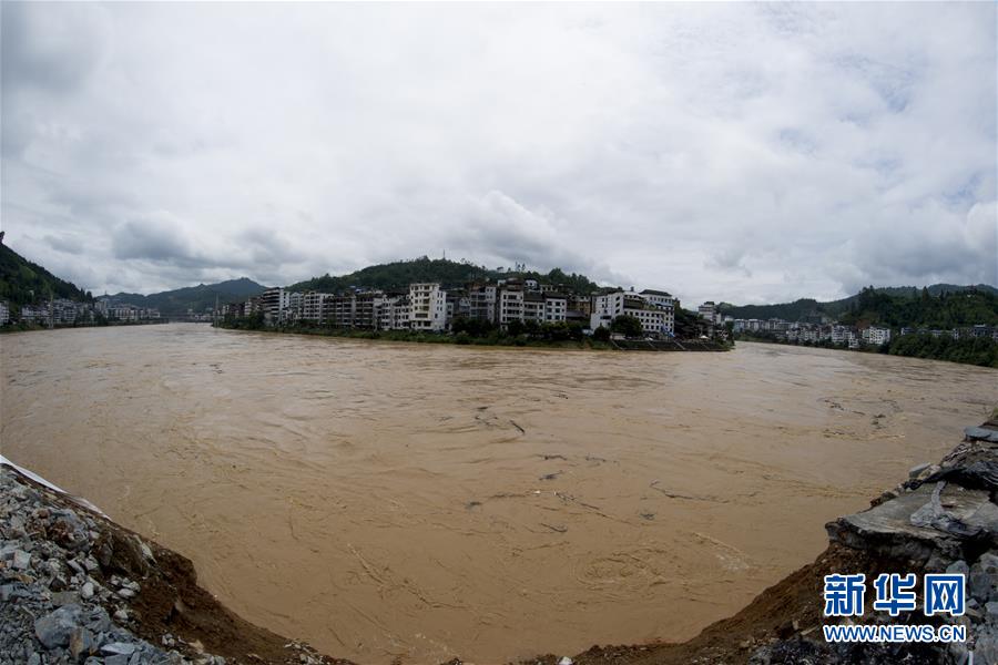 贵州从江遭暴雨袭击引发洪灾