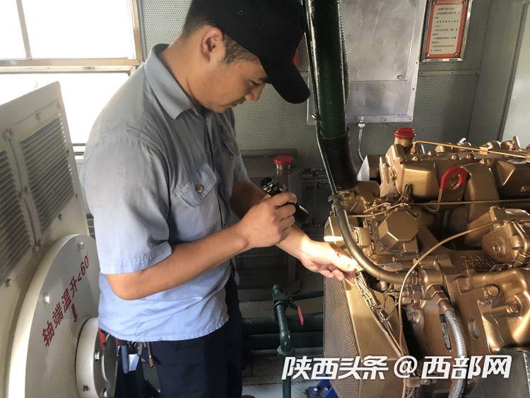 高温下的铁路人丨87℃！灌下一瓶藿香正气水 开工！